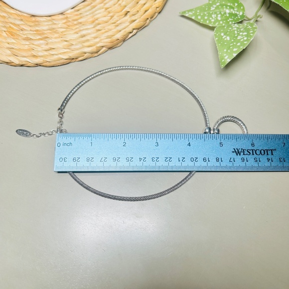 Vintage Talbots Silver Tone Twisted Pattern Wire Choker Necklace Circle Pendant - Picture 11 of 11
